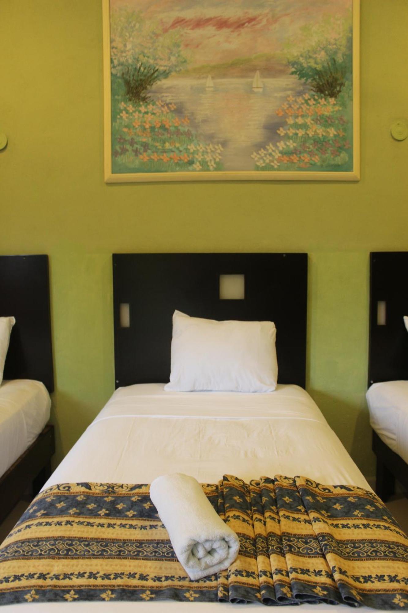 Hotel Turquesa Maya Felipe Carrillo Puerto Bilik gambar